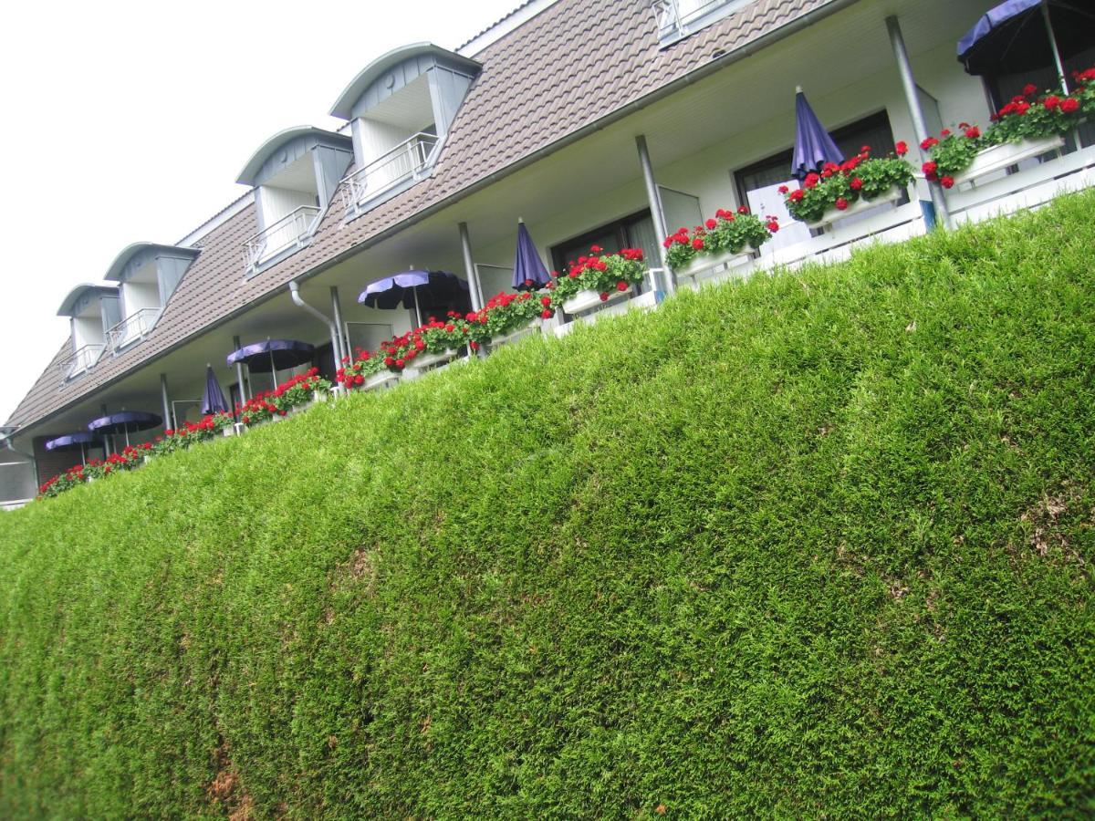Hotel Zum Rosenteich Bad Zwischenahn Exterior photo