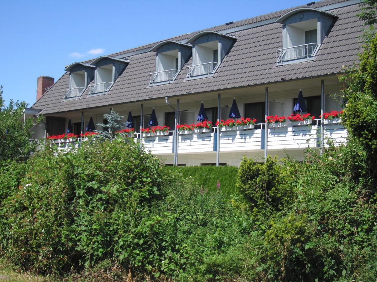 Hotel Zum Rosenteich Bad Zwischenahn Exterior photo